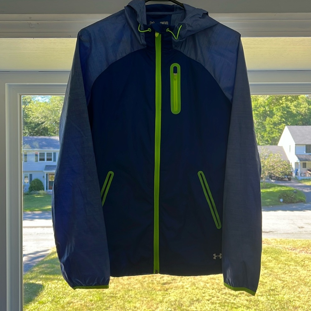 Under amour qualifier jacket Medium